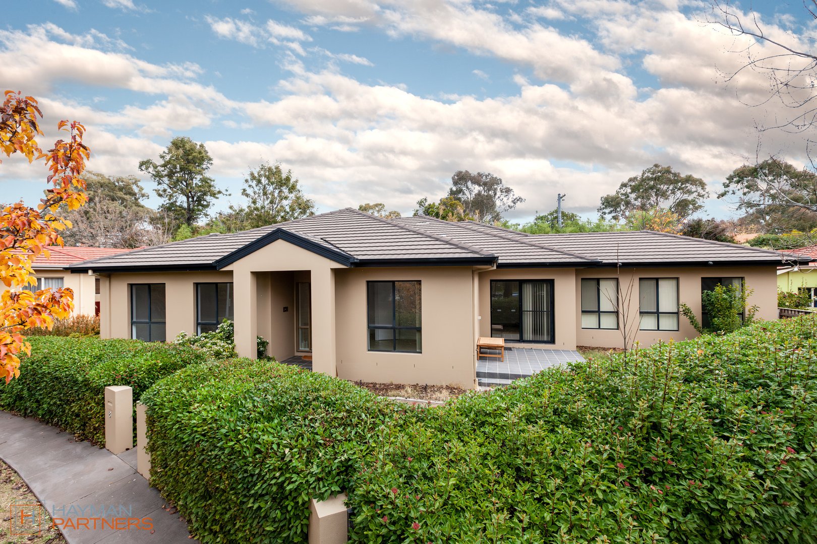 8 Esson Place, Garran ACT 2605 Allhomes