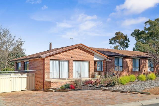 48 Cossington Smith Crescent, ACT 2602