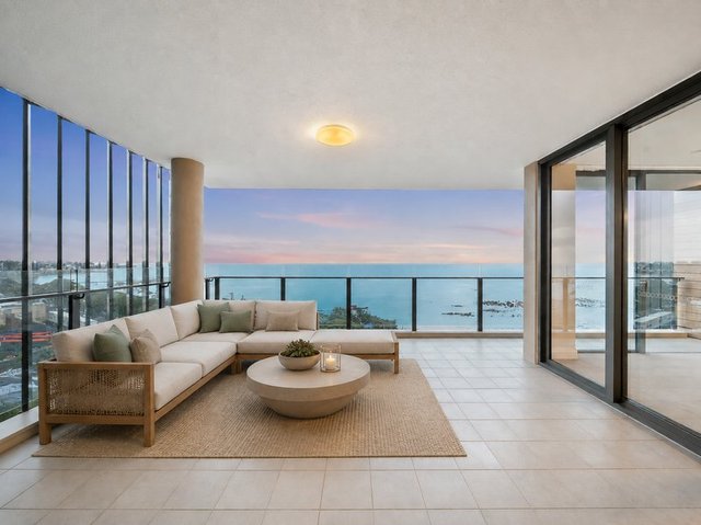801/99 Marine Parade, QLD 4020