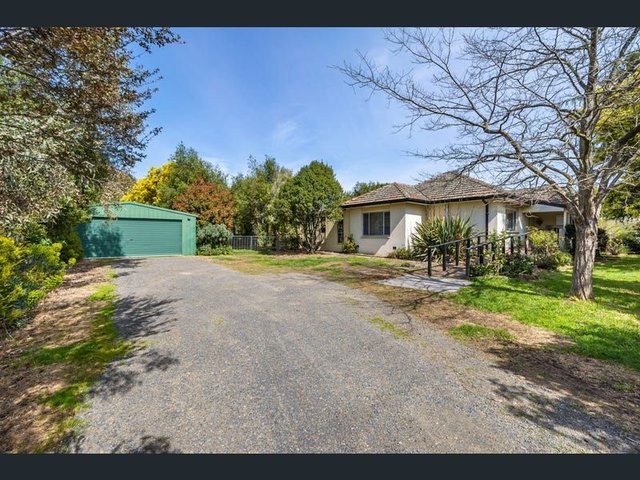 65 Barry St, VIC 3434