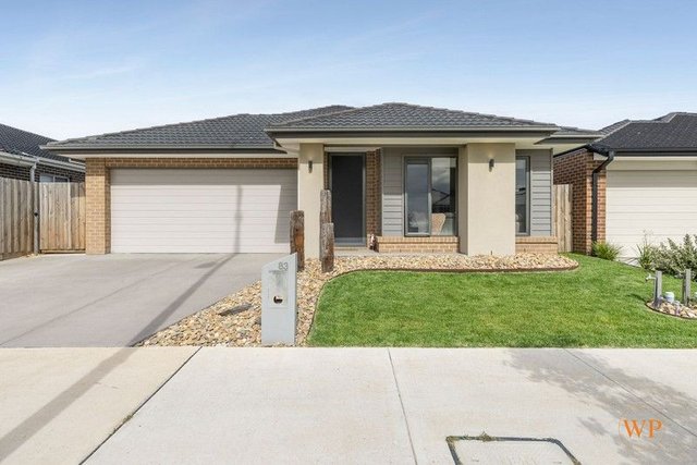83 Newbridge Boulevard, VIC 3756