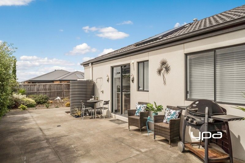 https://images.allhomes.com.au/property/photo/9e5b59a10fc3efea370bbde36359ecf4_hd.jpg