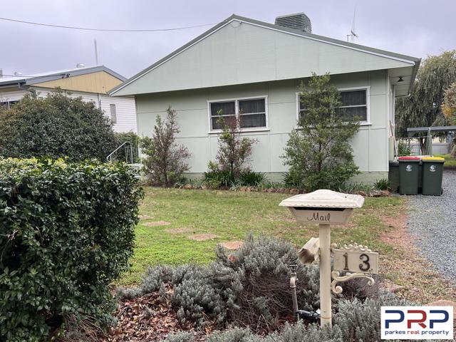 13 Hume Street, NSW 2870