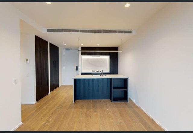 A904/627 Victoria Street, VIC 3067