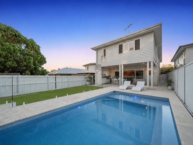 9 Sportsground Street, QLD 4020