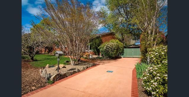 6 Allwood Street, ACT 2606