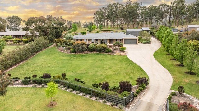 15 Corella Way, VIC 3690