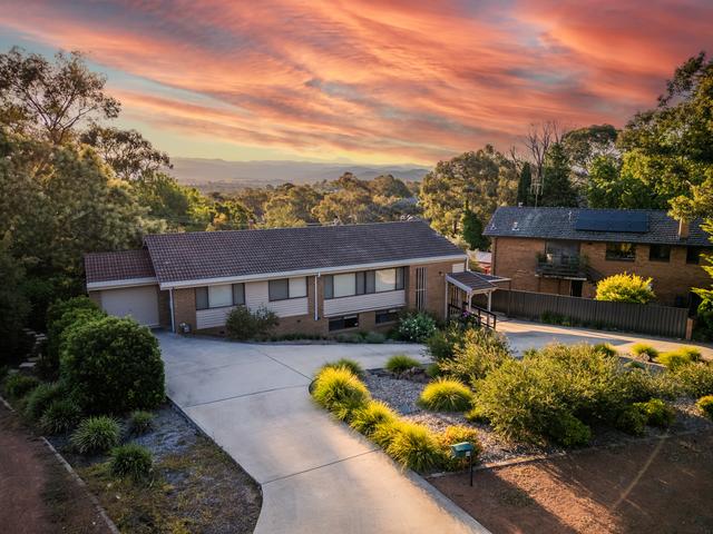 44 Barber Crescent, ACT 2615