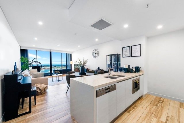 1606/2 Como Crescent, QLD 4215