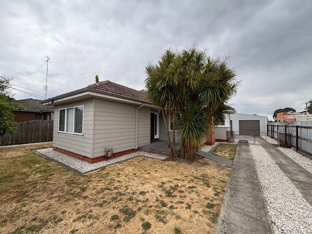 6 Form Street, VIC 3355