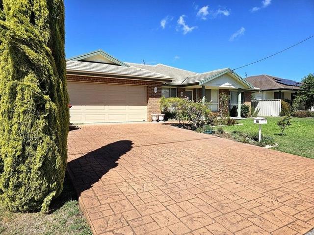 16 Wagonia Drive, NSW 2352