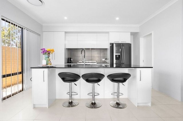 16 Dawning Way, WA 6166