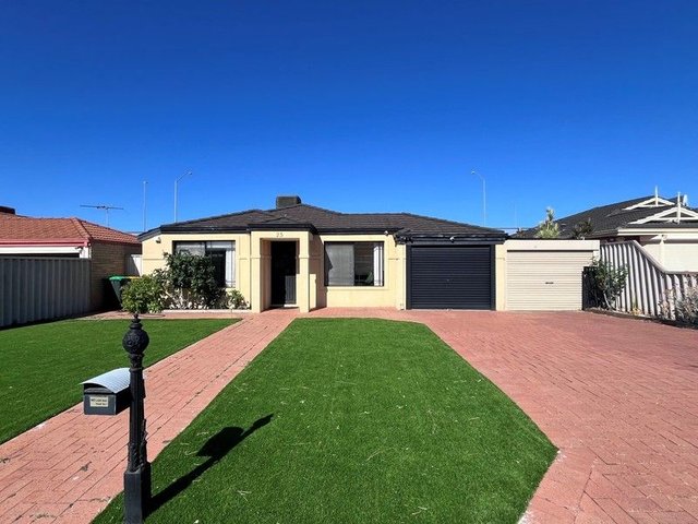 25 Mitra Loop, WA 6063