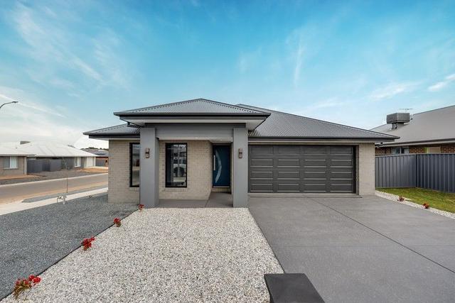 317 Brooklyn Drive, NSW 2640