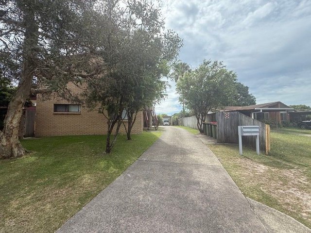 2/8 Goonawarra Dr, QLD 4557