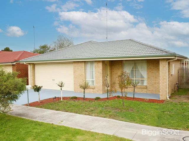 17 Osborn Grove, VIC 3810