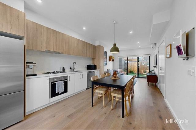 4/2B Beaumont Parade, VIC 3012