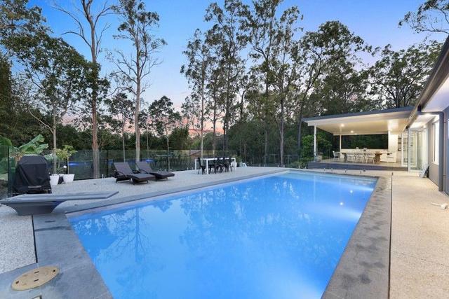 2/16 Mooralla Street, QLD 4213