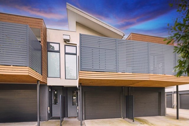 2/1037 Dandenong Road, VIC 3145
