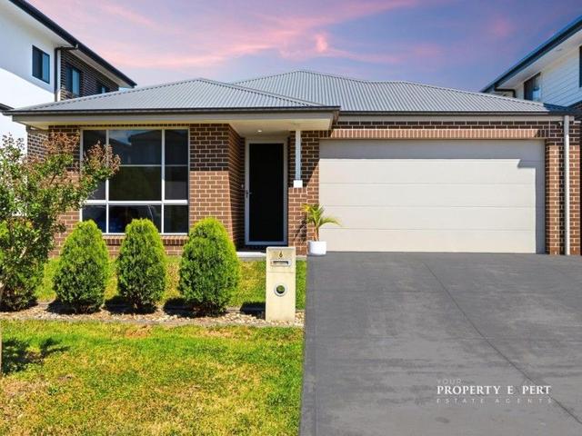 6 Cordner Street, NSW 2765