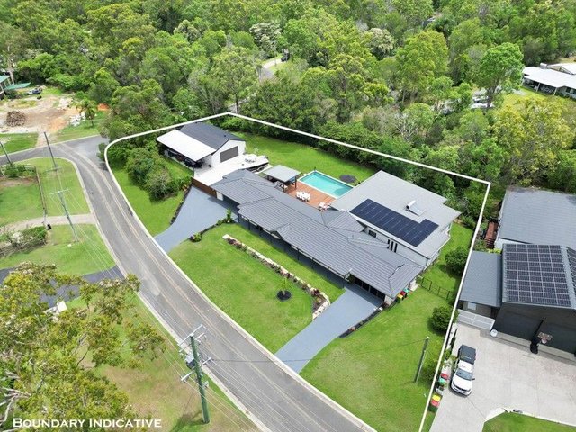 15 Umpara Crescent, QLD 4213