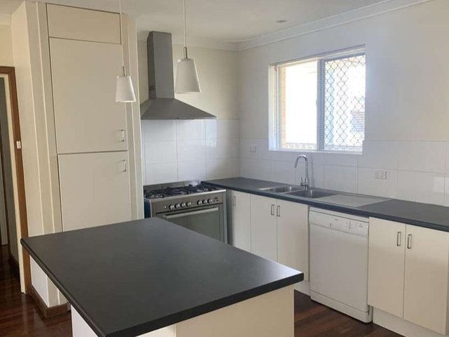 51 Douglas Avenue, WA 6151