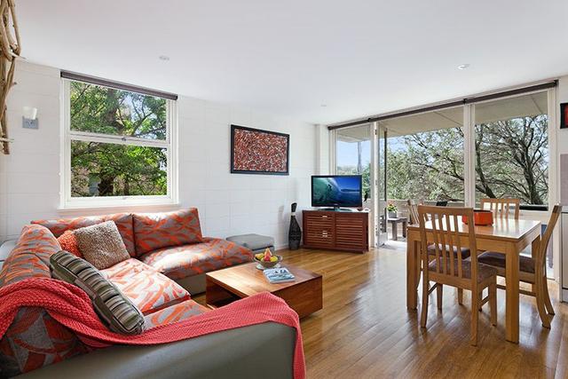 1/63 Old Barrenjoey Road, NSW 2107