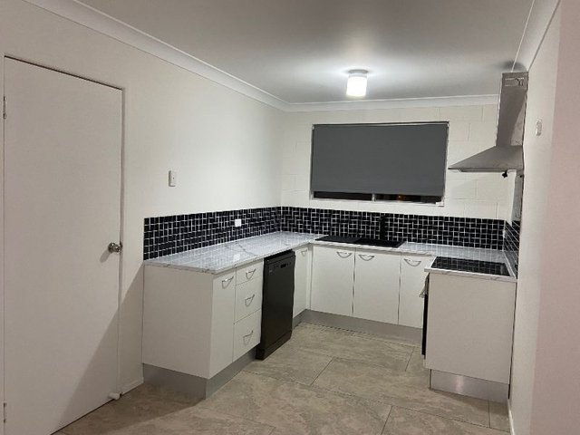 2/21 Honeysuckle St, QLD 4510