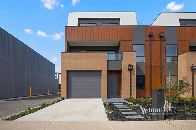 5 Light Street, VIC 3025