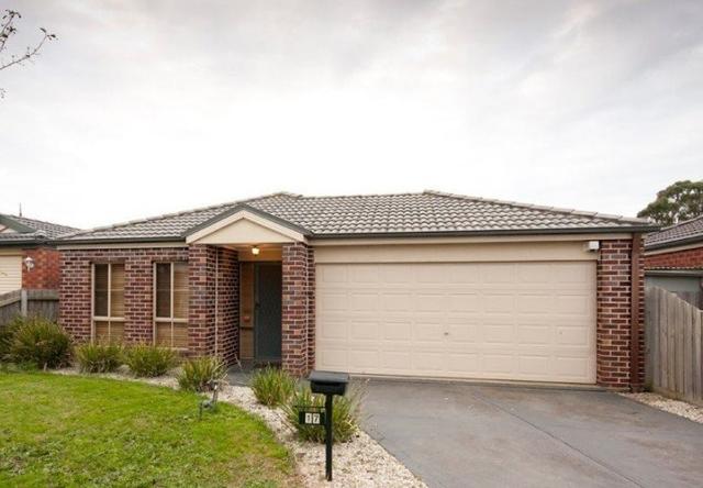 17 Glenora Way, VIC 3976