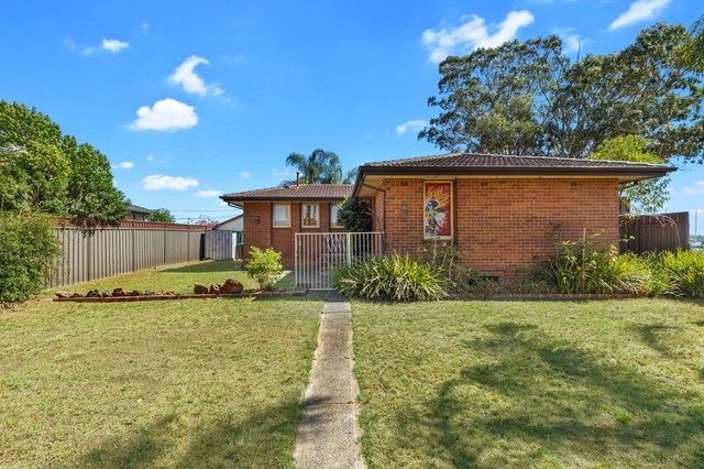 12 Basildon Place, NSW 2770