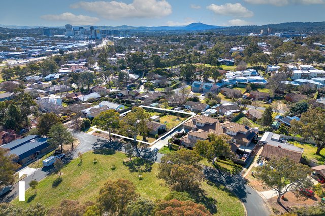 7 & 9 Laseron Place, ACT 2607