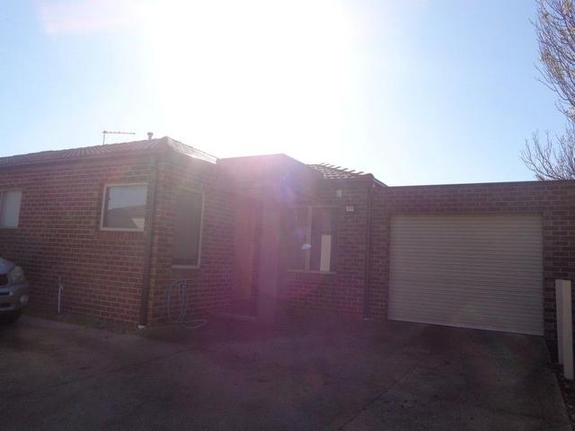 2/18 Sutherland Street, VIC 3021