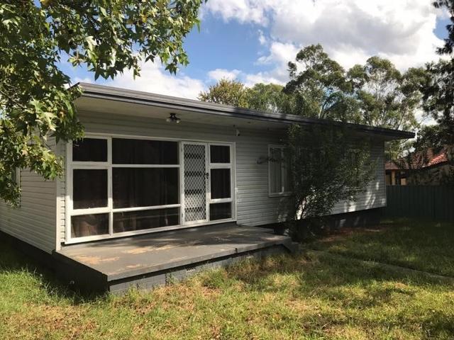 13 Dampier Pl, NSW 2770