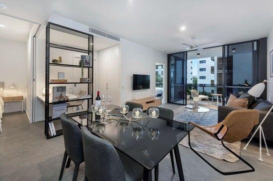 802/17 Gibbon Street, QLD 4102