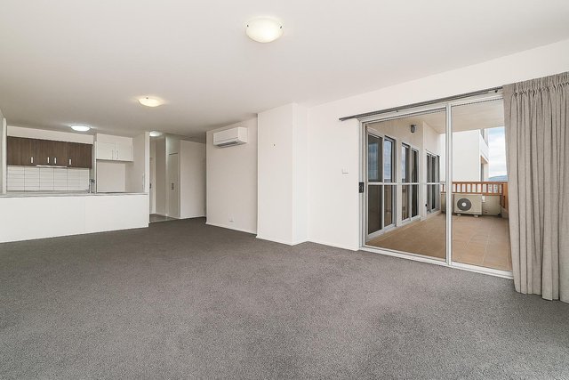 68/2 Peter Cullen Way, ACT 2611