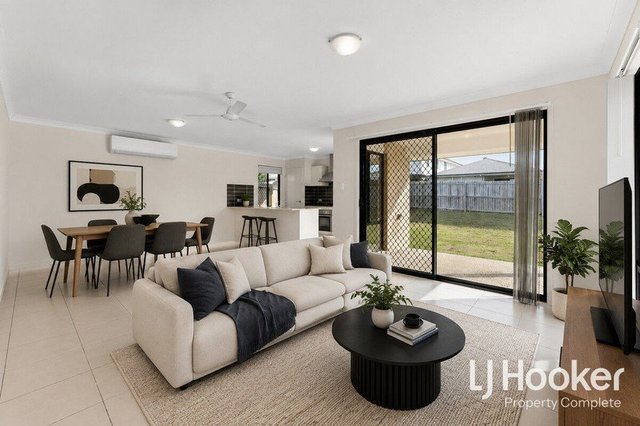 15 Combs Street, QLD 4207