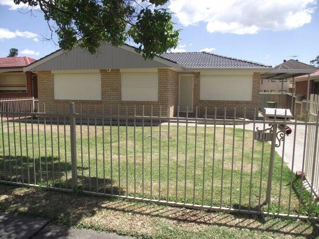 10 Coolatai Street, NSW 2176