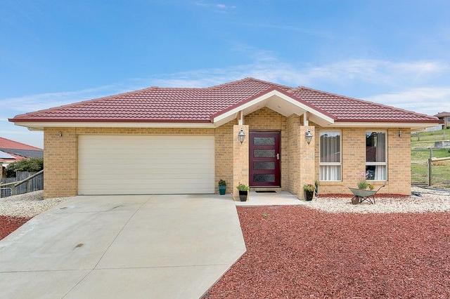 19 Aurina Drive, VIC 3756