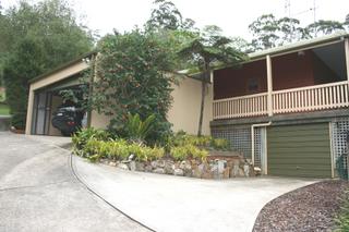 Side of house (2010-06-12)