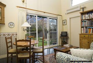 Family room (2007-05-25)