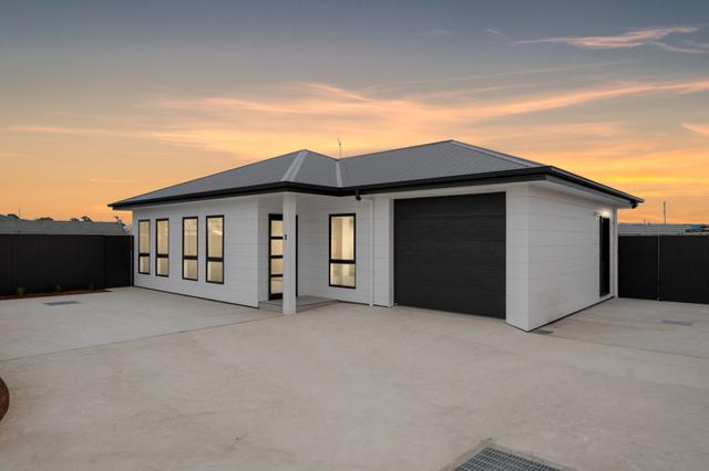 1 & 2/76A Pakenham Street, TAS 7301