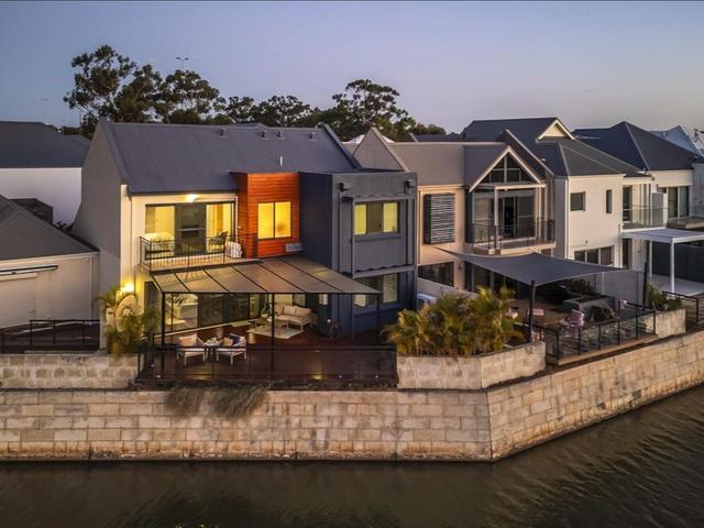 6/151 Grindleford Drive, WA 6021