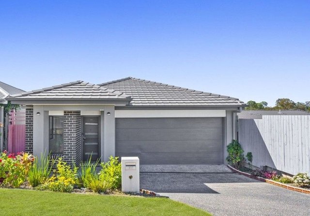 27 Noble Street, QLD 4110