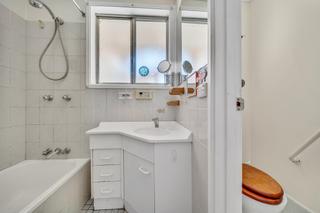 Bathroom (2019-10-31)