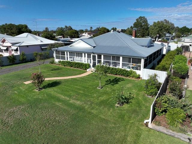 7 Nandewar Street, NSW 2390