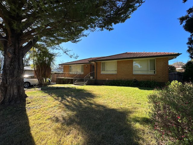 8 Elmslie Place, ACT 2605