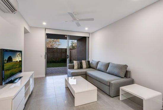 L2000200018/ 11 Rolleston Street, QLD 4054