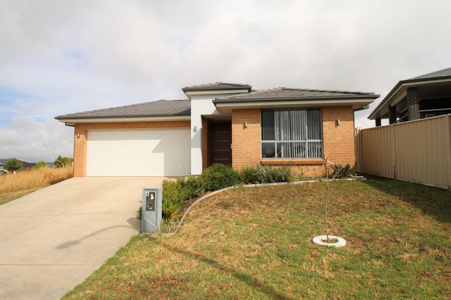 4 Camellia Place, NSW 2800