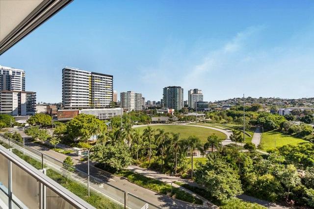 561/15 Finnegan Street, QLD 4007